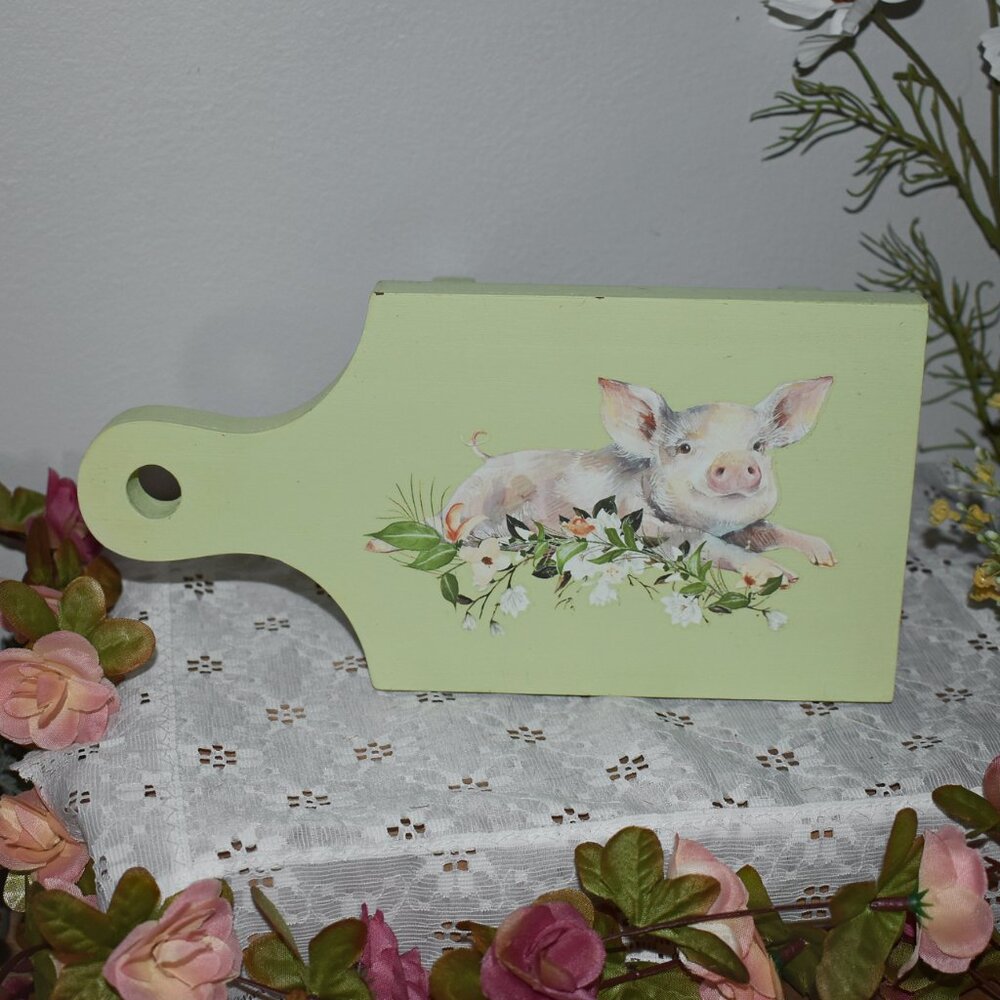 Handmade Pig Spring Flowers Green Wood Riser Country Cottage Farmhouse Decor